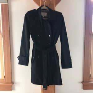 Banana Republic Black Trench. Size Small. Belted. Fully lined with pockets.